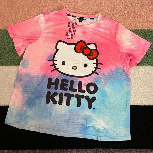 🎀 1X-4X Women’s SHEIN x Hello Kitty Tie-Dye Graphic Tee - Picture 2 of 8
